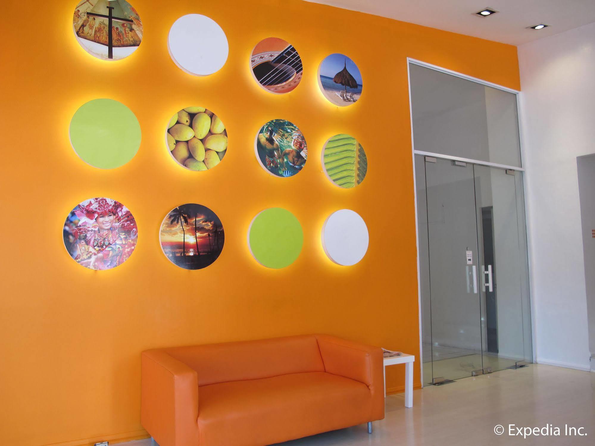 Islands Stay Hotels - Uptown Cebú Exterior foto